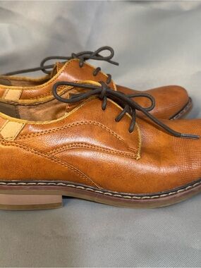 Kids Lace-Up Dress Oxfords in Warm Tan
